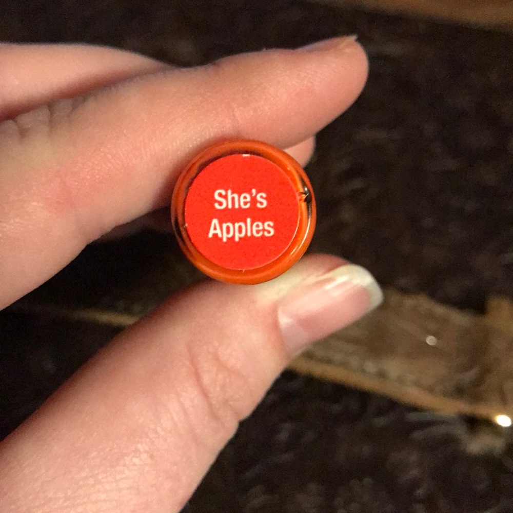 She’s Apples LipSense